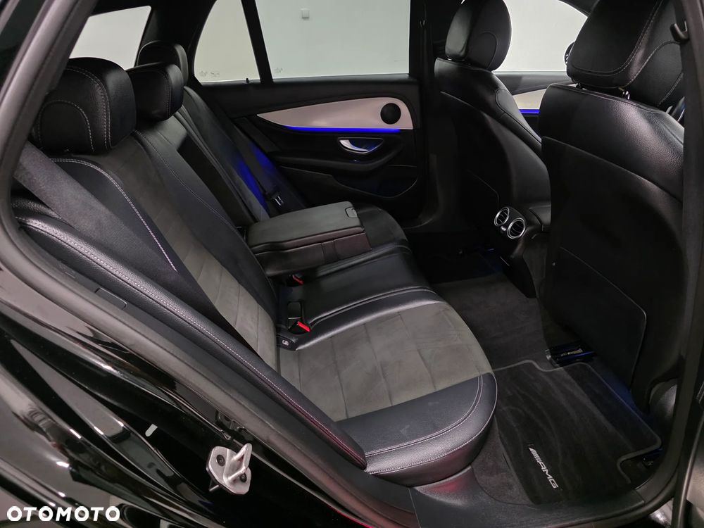Mercedes-Benz Klasa E 220 d 4-Matic AMG - 20