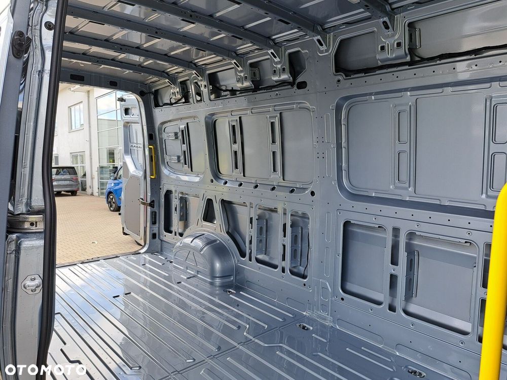 Volkswagen Crafter - 10