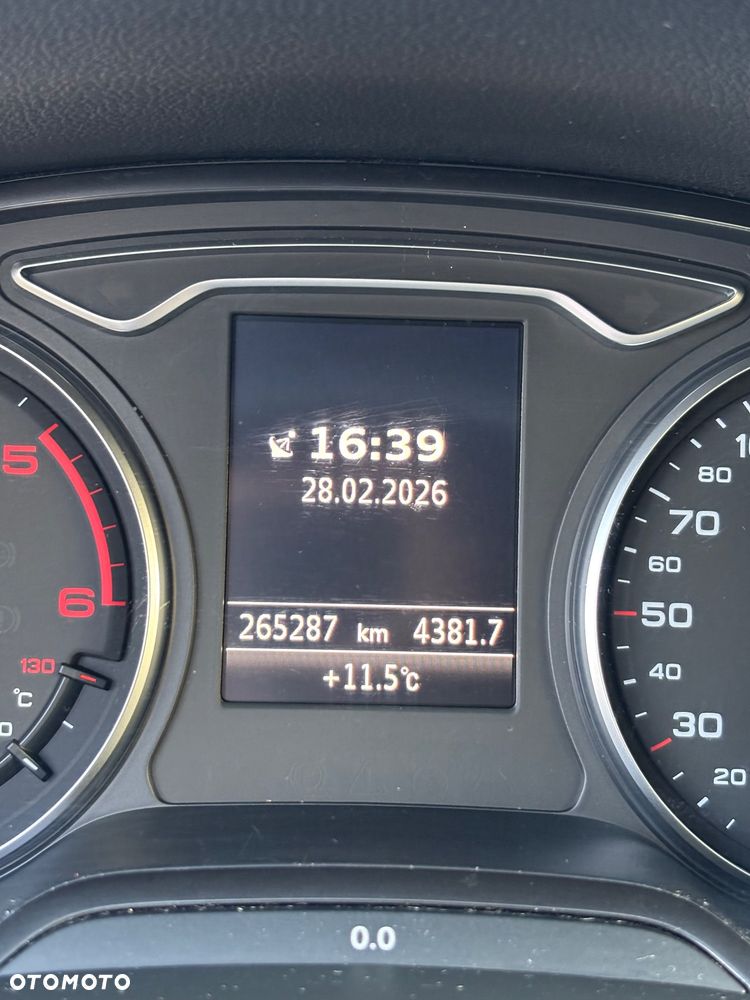 Audi A3 Sportback 2.0 TDI clean diesel Quattro Attraction S tronic - 23
