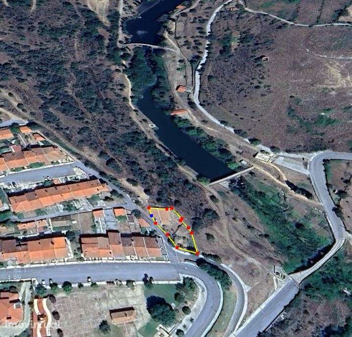 Moradia térrea em Miranda do Douro - Grande imagem: 3/39