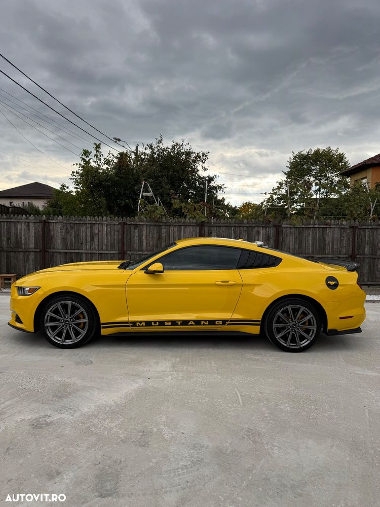 Ford Mustang 2.3 Eco Boost Aut. - 1