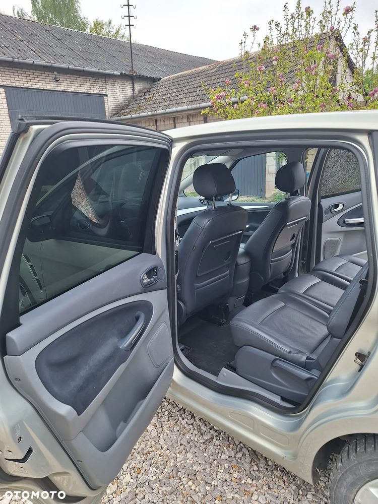 Ford S-Max 1.8 TDCi Trend - 13