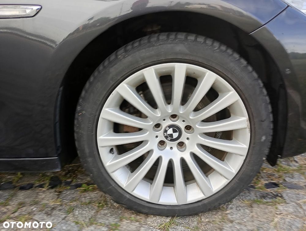 BMW Seria 5 535d - 23