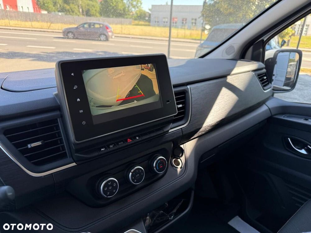 Renault Trafic - 10