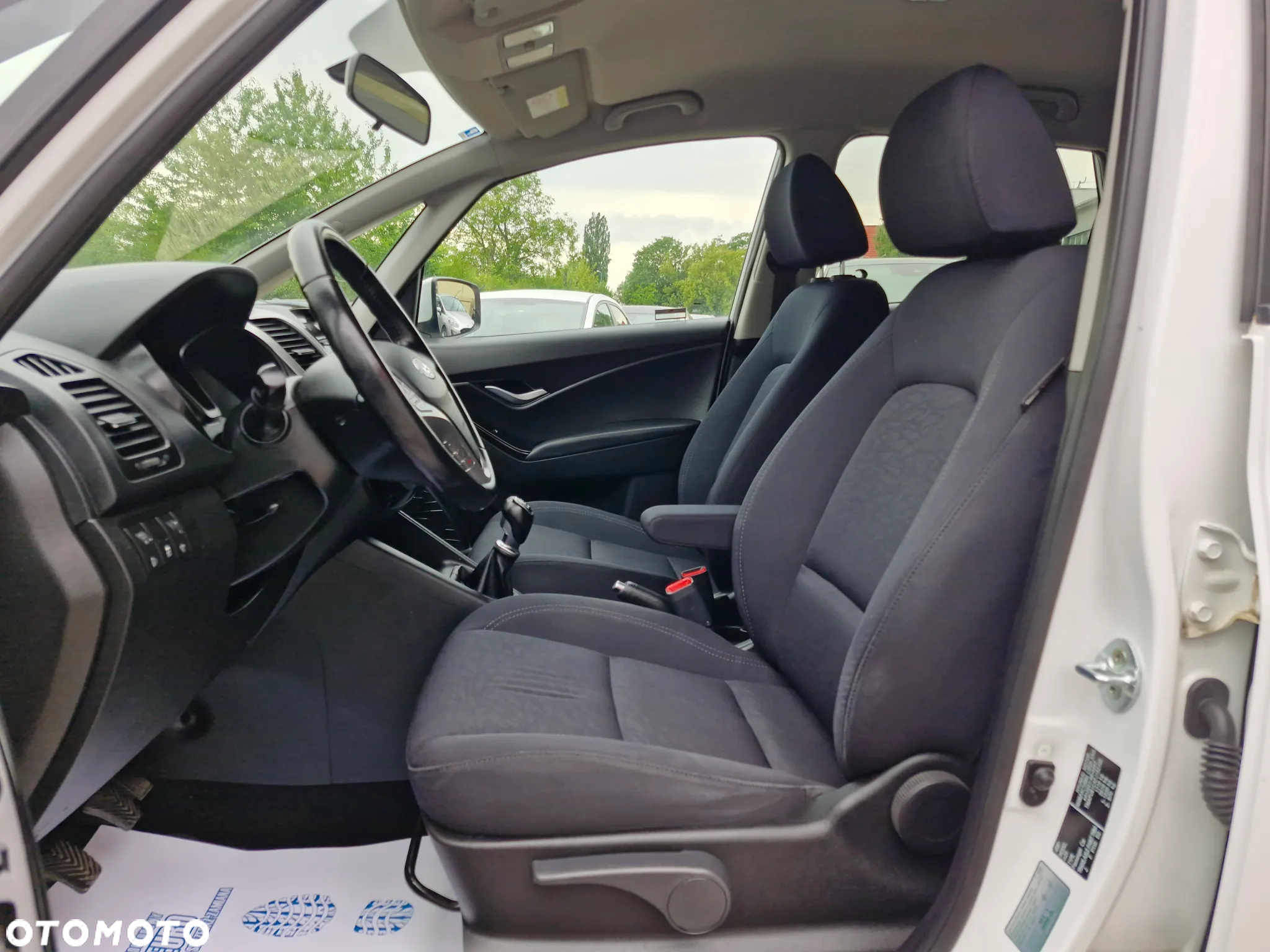 Hyundai ix20 1.4 Premium - 12