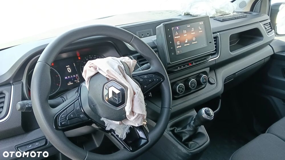 Renault Trafic - 9