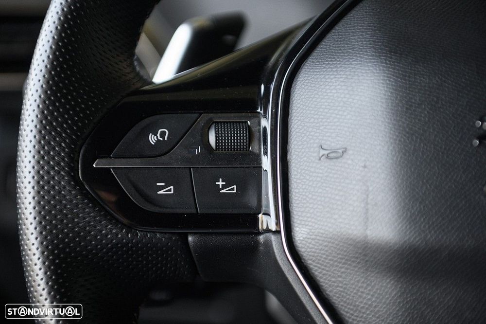 Peugeot 5008 1.2 PureTech GT EAT8 - 37