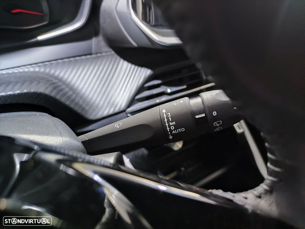 Peugeot 2008 1.2 PureTech Style - 16