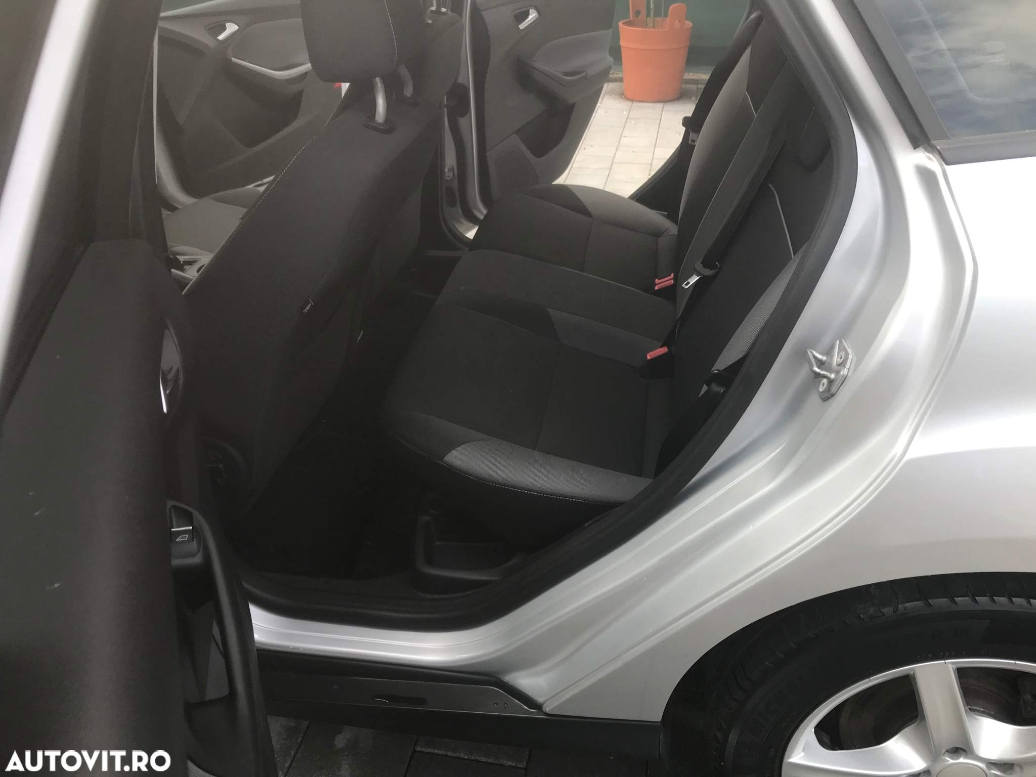 Ford Focus - 9