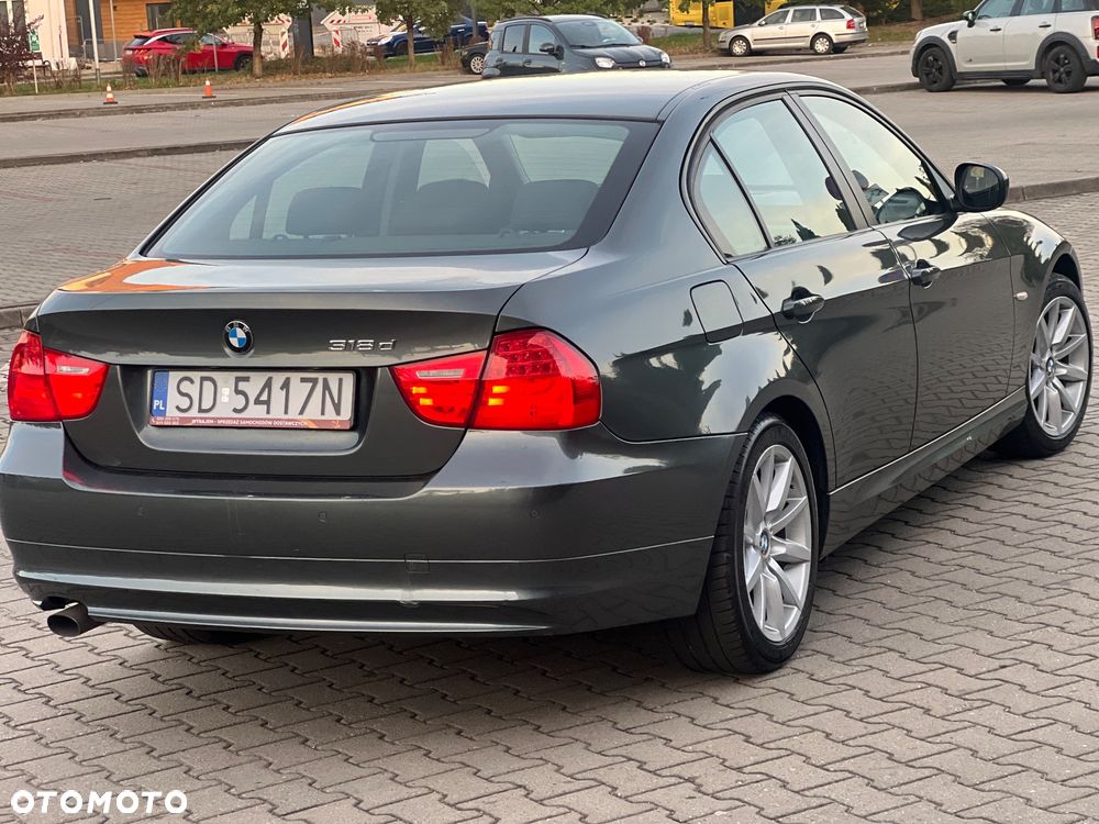 BMW Seria 3 318d - 9