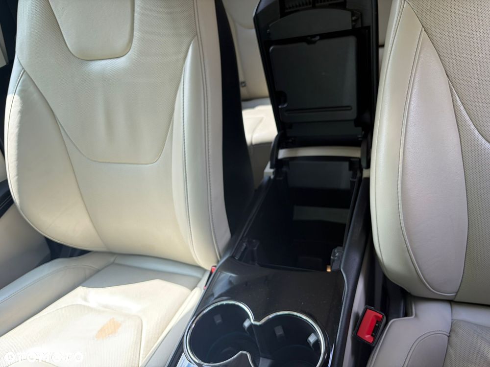 Ford Edge - 16