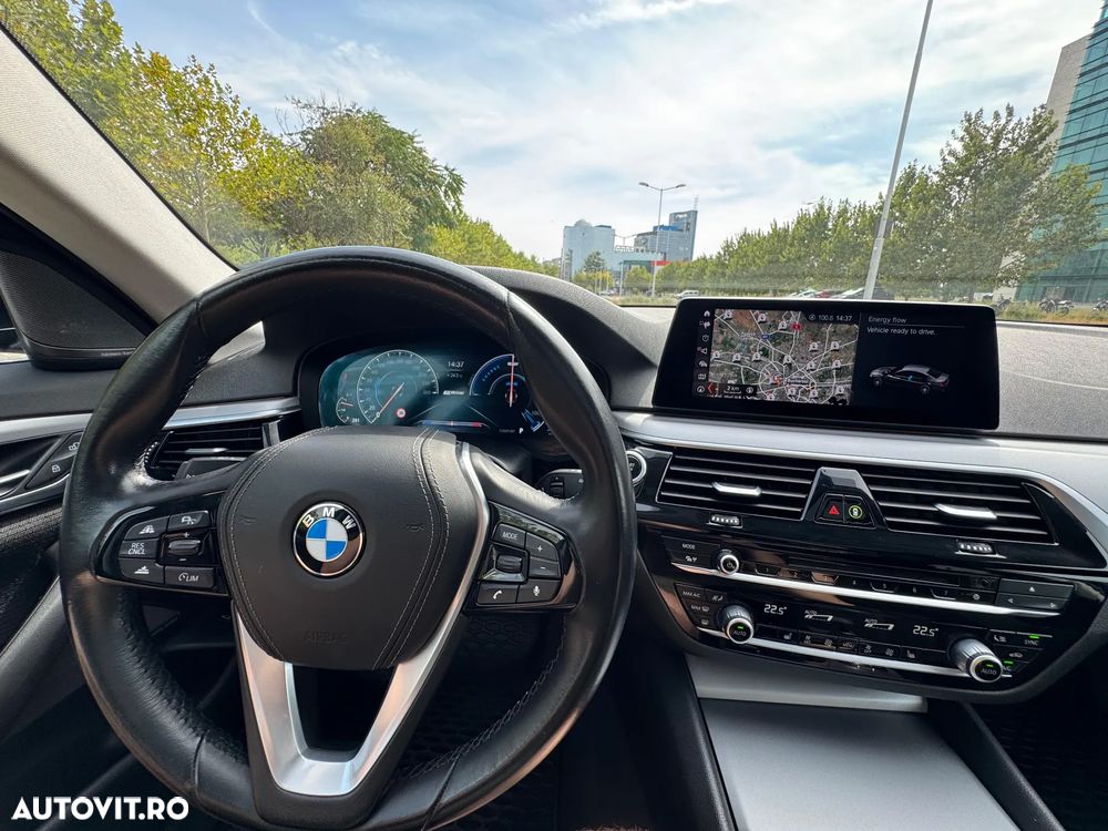 BMW Seria 5 530e Aut. - 8