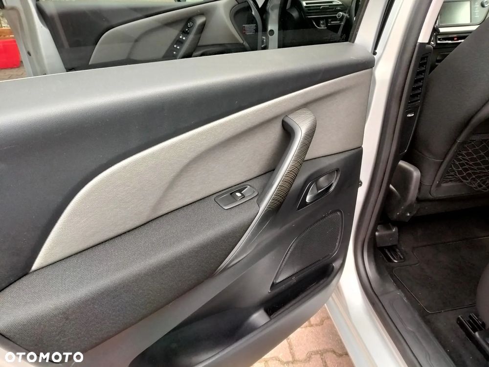 Citroën C4 Picasso 1.2 PureTech MoreLife S&S - 17