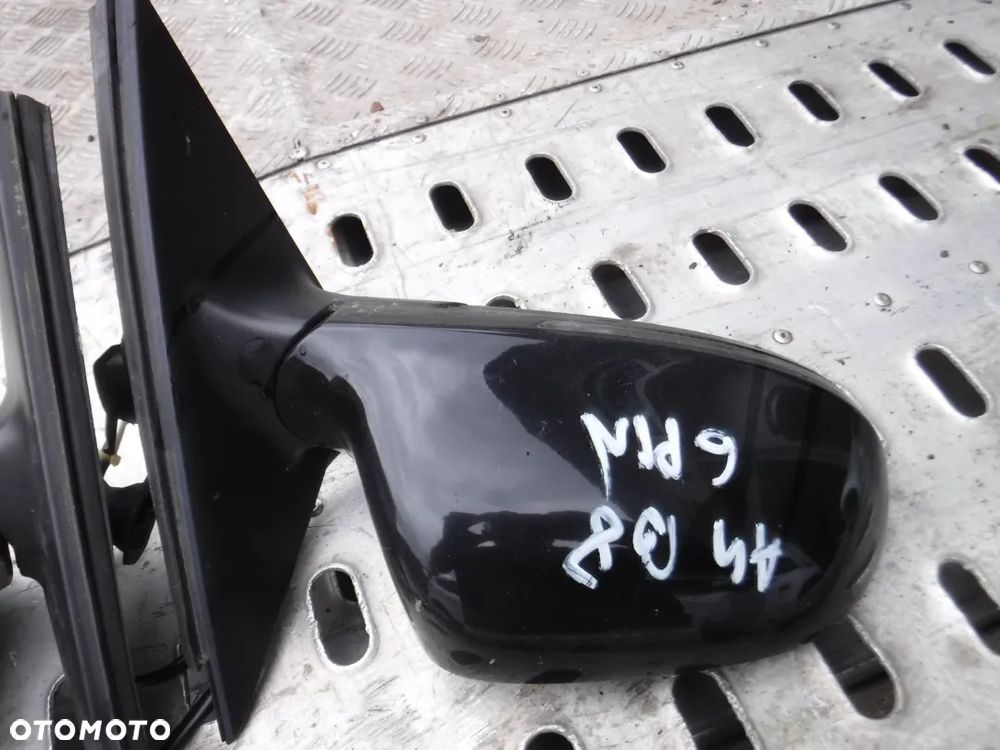 Audi A4 B8  lusterko 6pin LY9B - 3