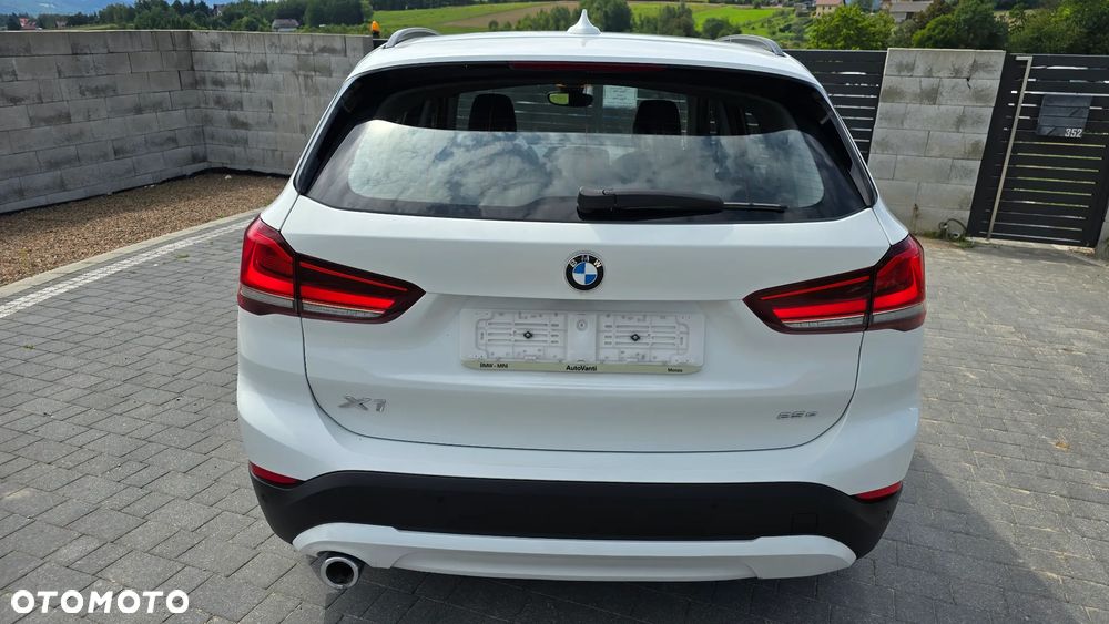 BMW X1 xDrive25e Business Edition - 5