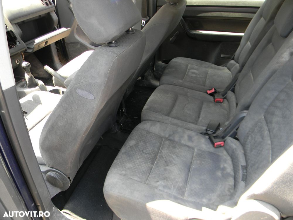 Dezmembrari  VW TOURAN (1T)  2003  > 2010 1.9 TDI Motorina - 21