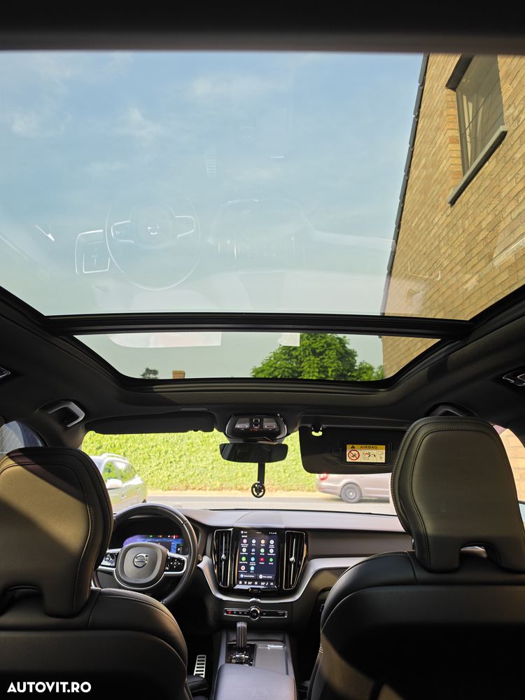 Volvo XC 60 T6 AWD Ultra Black Edition - 25