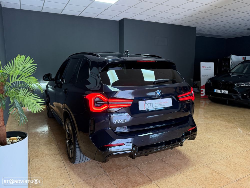 BMW iX3 M Sport Impressive - 23