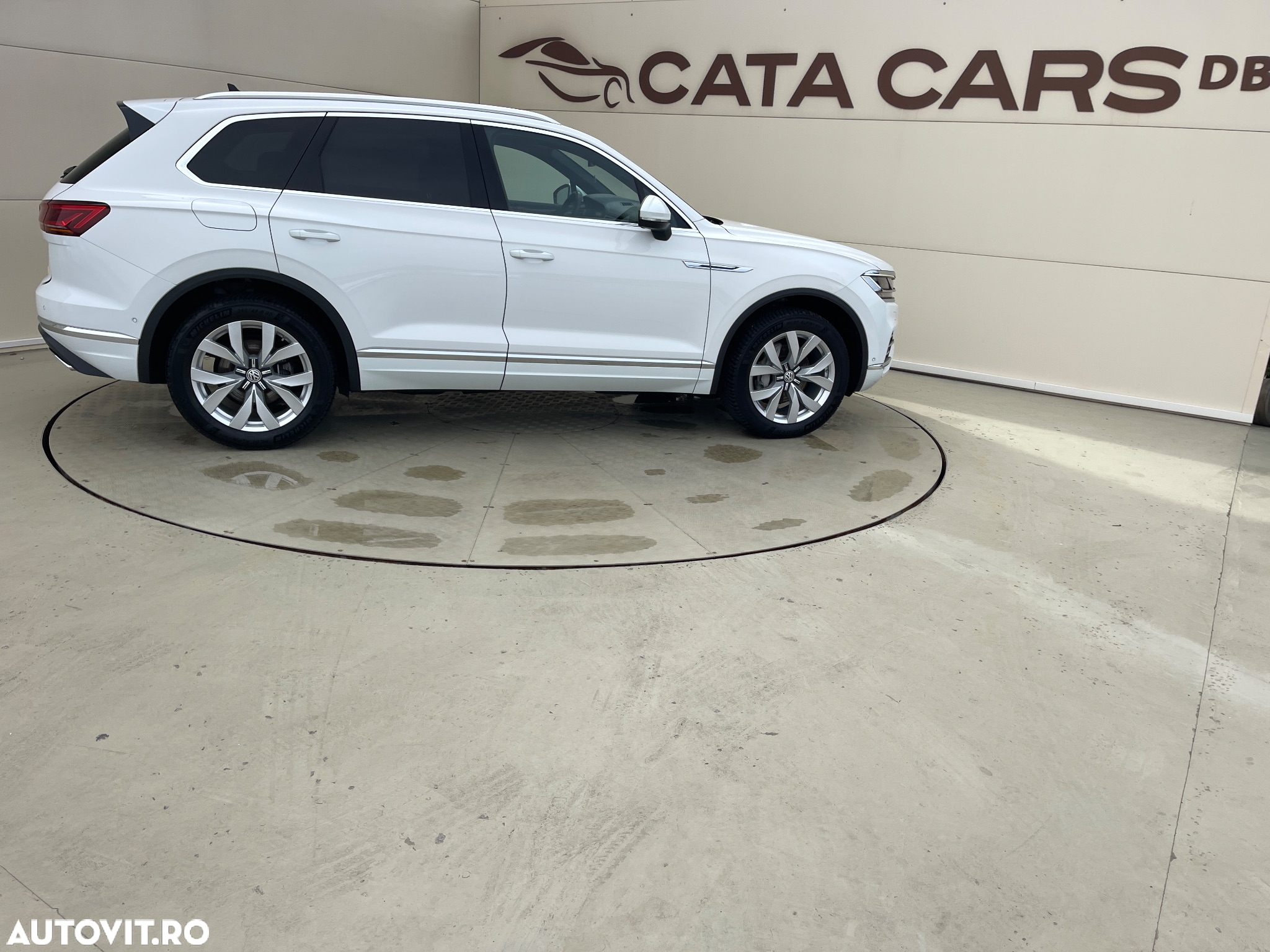 Volkswagen Touareg 3.0 V6 TDI 4Motion DPF Automatik Elegance - 16
