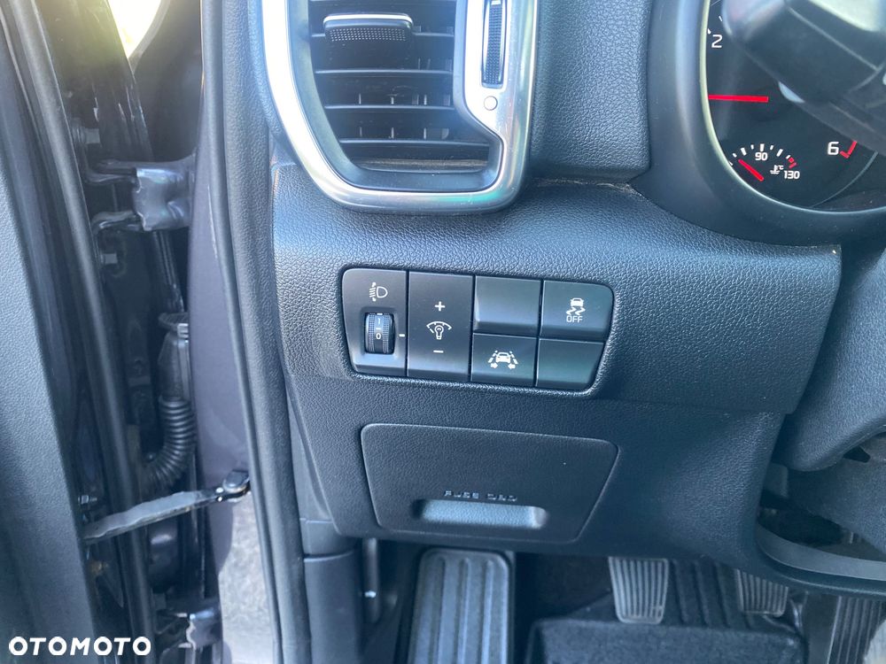 Kia Sportage 2.0 CRDI L 4WD - 37