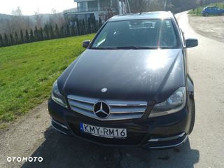 Mercedes-Benz Klasa C 180 CGI BlueEFFICIENCY Avantgarde