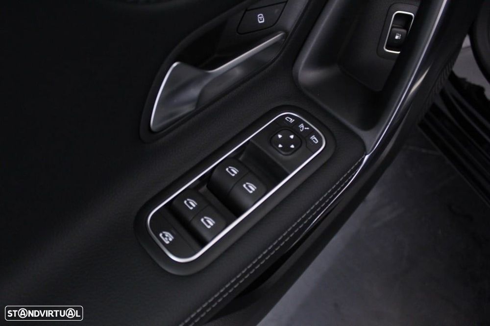 Mercedes-Benz A 250 e Progressive - 20