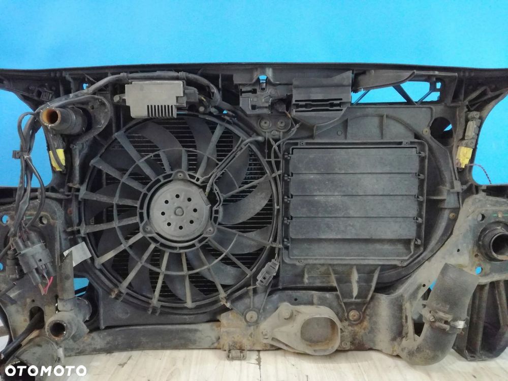 Audi A4 B7 2.0 TDI wzmocnienie pas chłodnice wentylator 04/07r. - 4