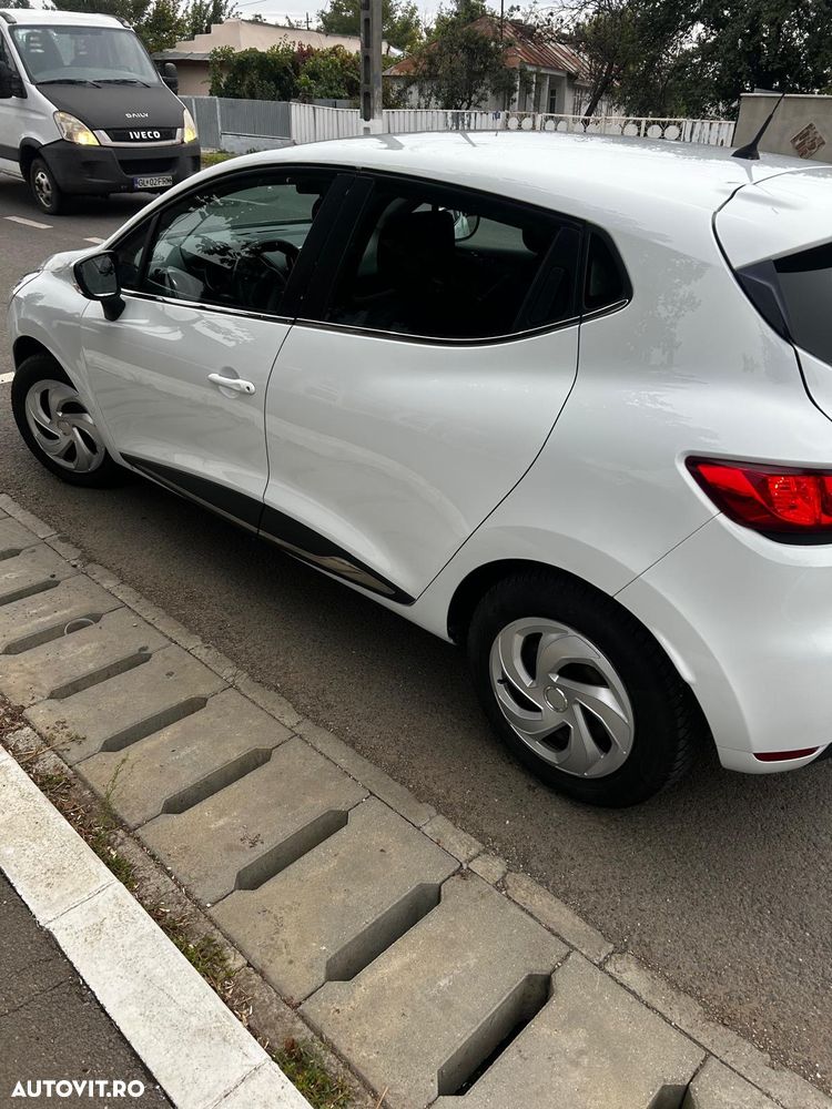 Renault Clio dCi 75 Stop & Start Expression - 4