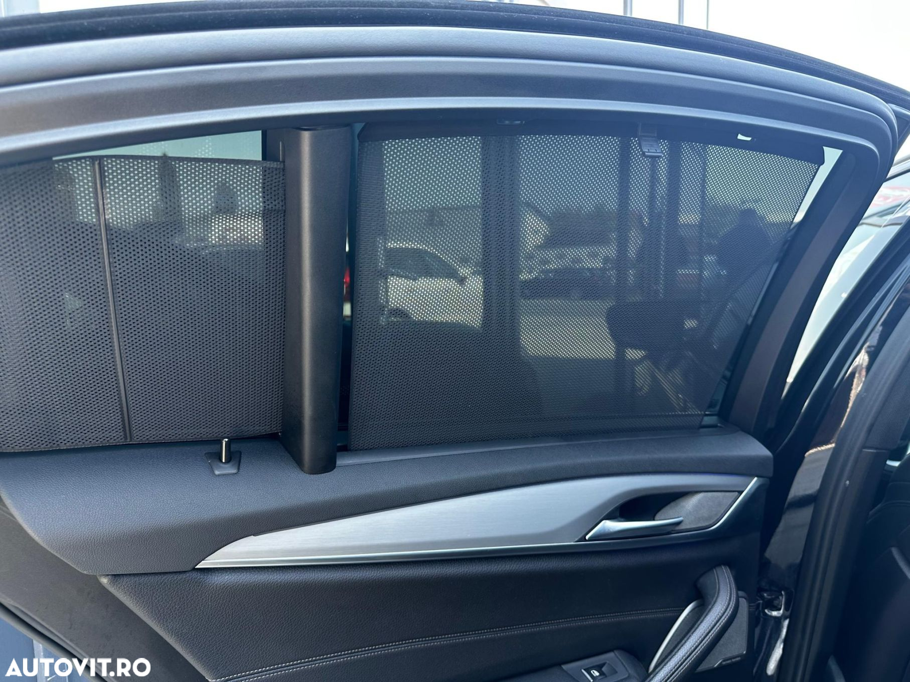 BMW Seria 5 530i AT - 34