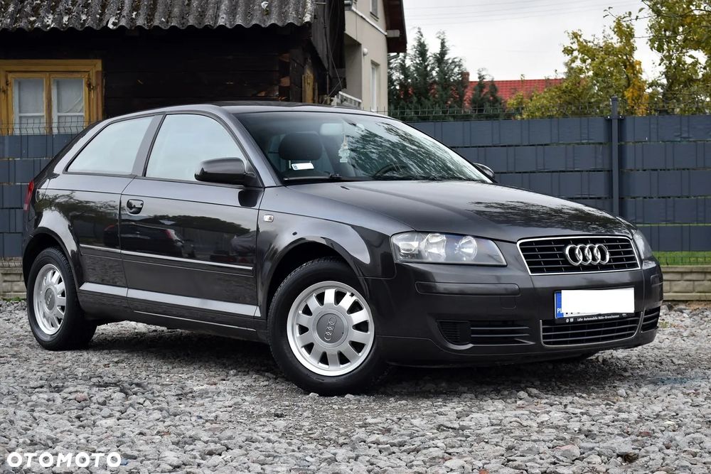 Audi A3 1.9 TDI Attraction - 2