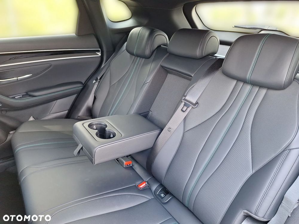 BYD Seal U 1.5T Design AWD - 16