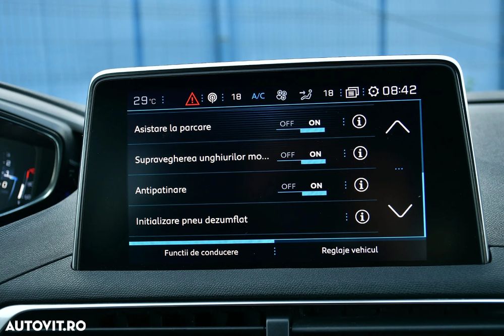 Peugeot 5008 1.6 BlueHDI EAT6 GT-Line - 32