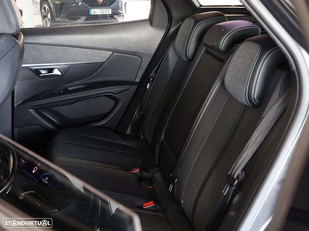 Peugeot 3008 1.2 PureTech Allure EAT8 - 15