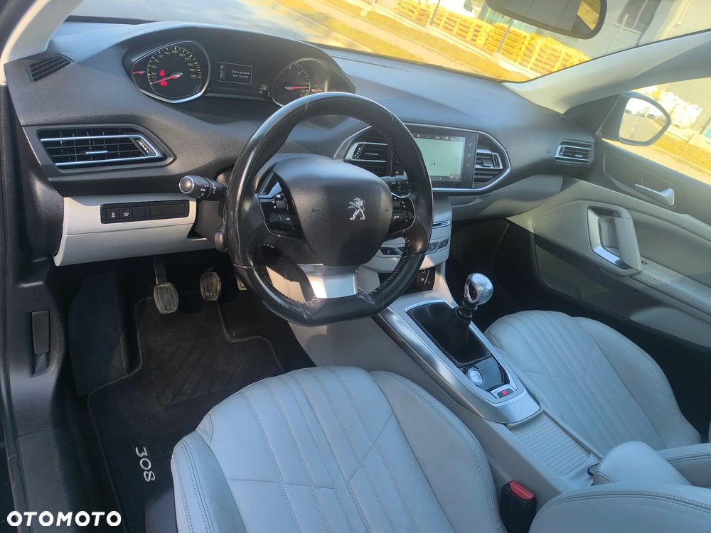 Peugeot 308 e-HDi 115 Stop & Start Allure - 23