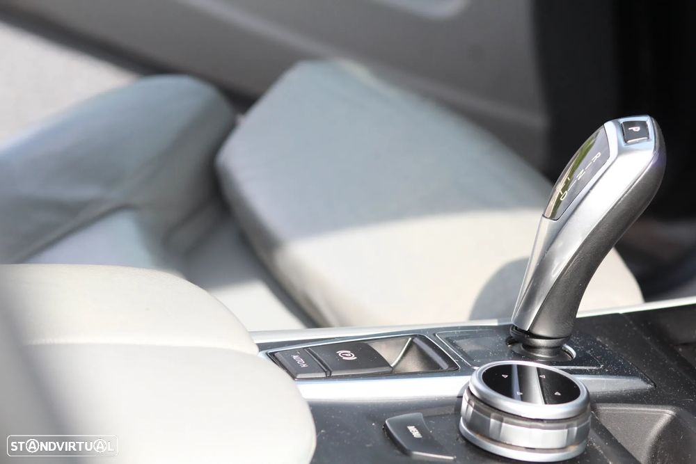 BMW X5 3.0 sd - 33