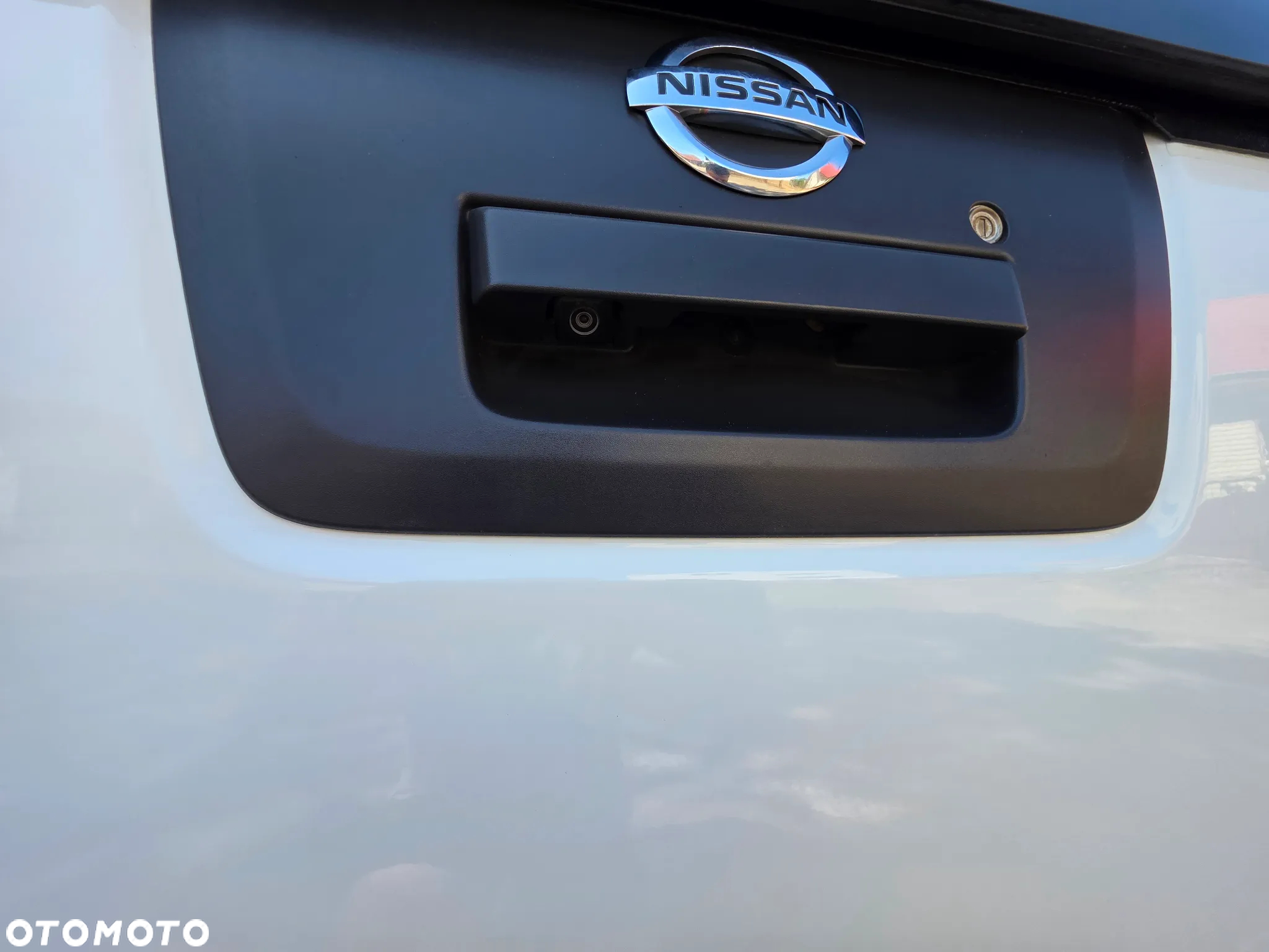 Nissan Navara 2.5 D LE Long EU5 - 20