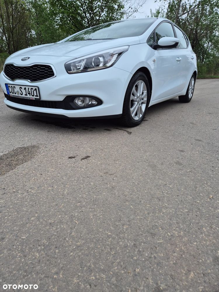 Kia Ceed 1.4 L - 15