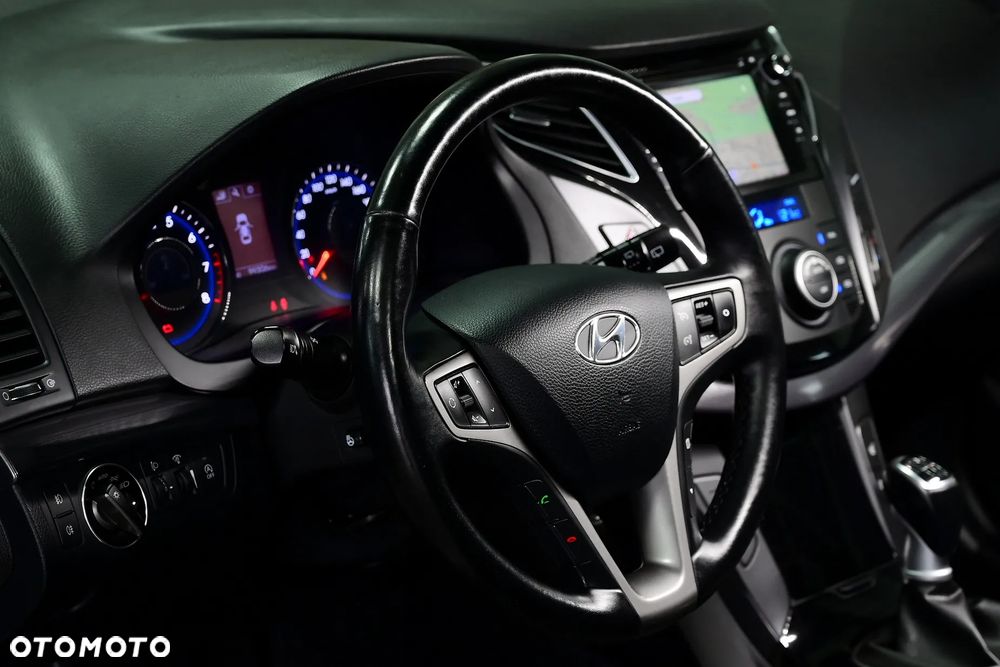 Hyundai i40 Kombi blue 1.7 CRDi Style - 24