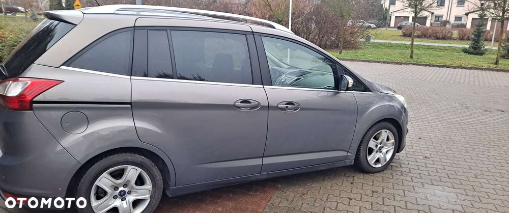 Ford Grand C-MAX - 15