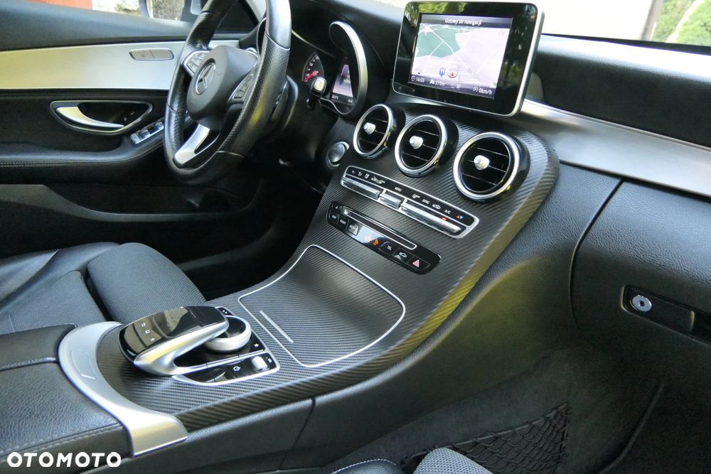 Mercedes-Benz Klasa C 180 (BlueEFFICIENCY) 7G-TRONIC - 23
