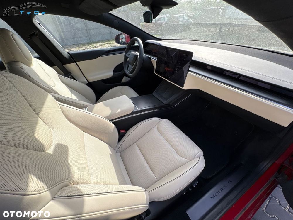 Tesla Model S Plaid - 27