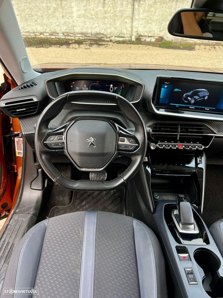Peugeot 2008 - 10
