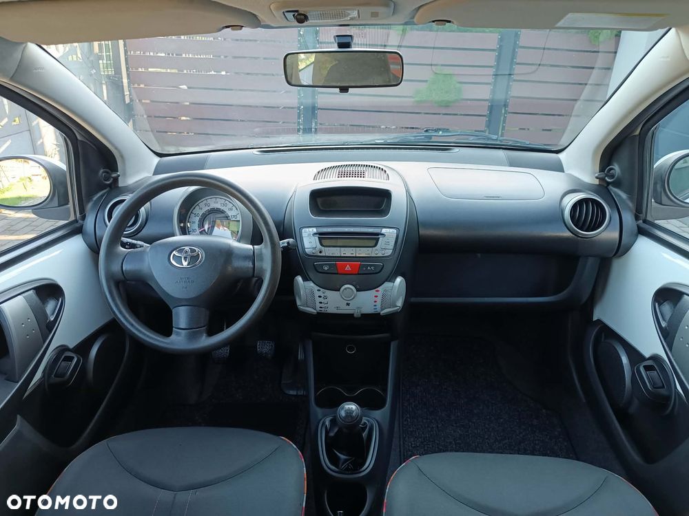Toyota Aygo Cool&Go - 19