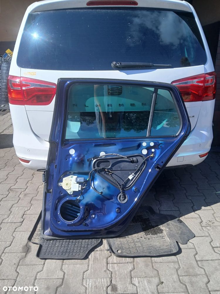 VW GOLF 7 HB.DRZWI PRAWY TYŁ KOMPLETNE LC5B - 2