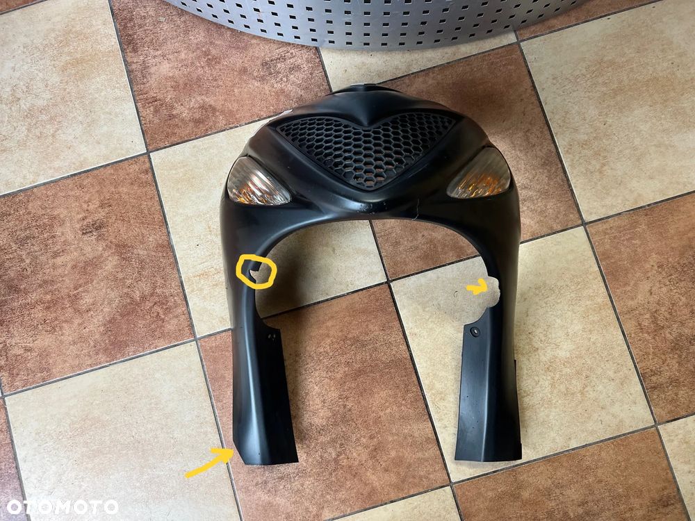 LAMPA KIERUNKOWSKAZ CZASZA OBUDOWA  NOSEK SUZUKI SIXTEEN 2007 - 2014 - 2