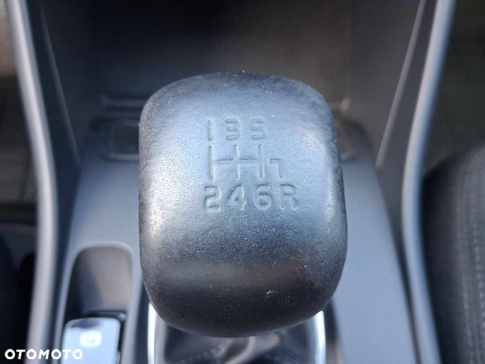 Volvo XC 40 - 22