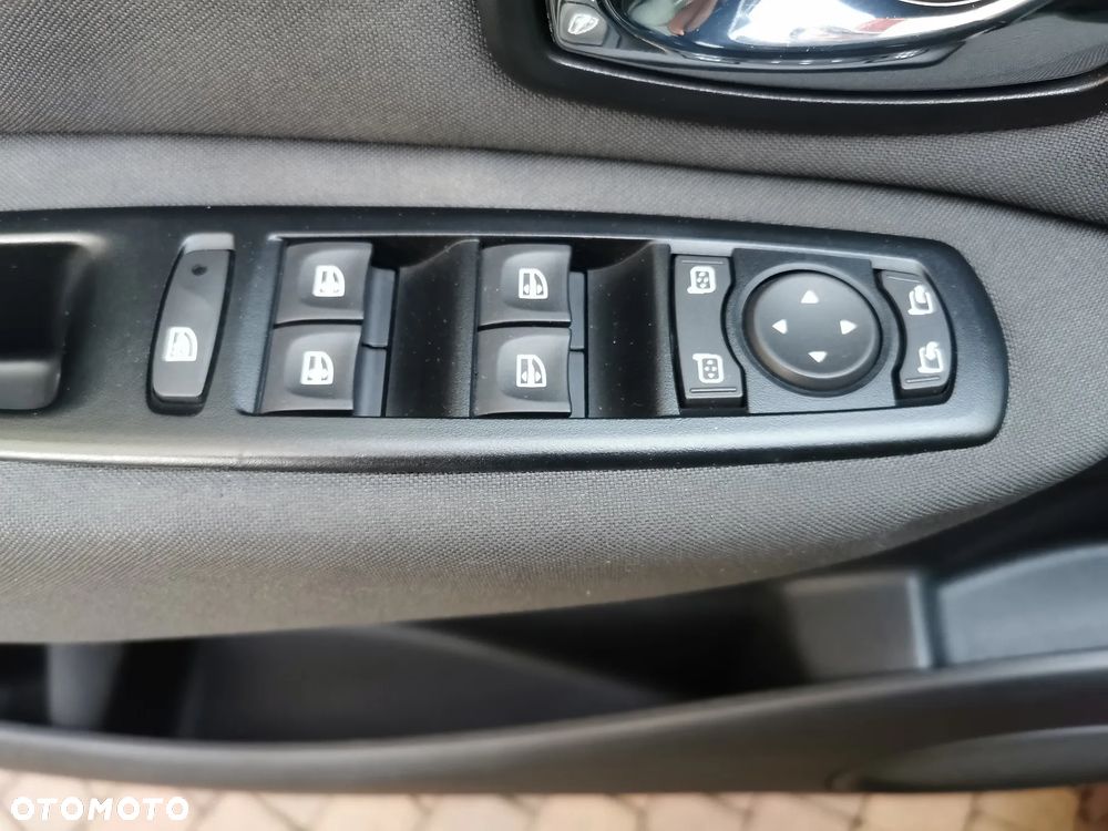 Renault Scenic 1.6 16V 110 Expression - 6