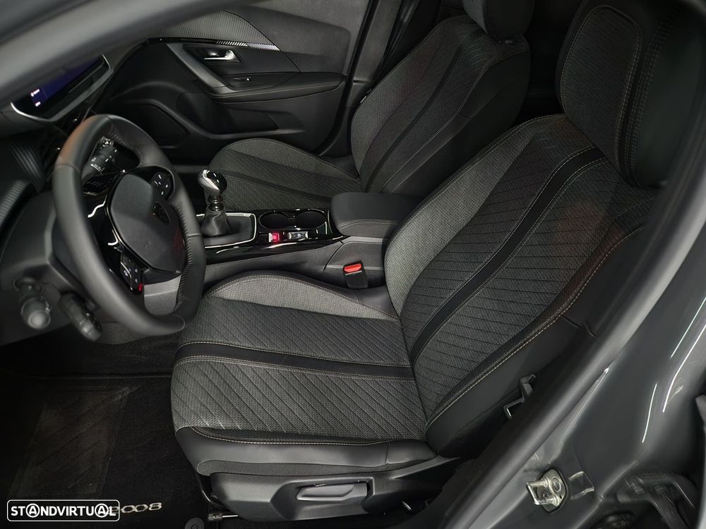 Peugeot 2008 1.2 PureTech Allure - 7