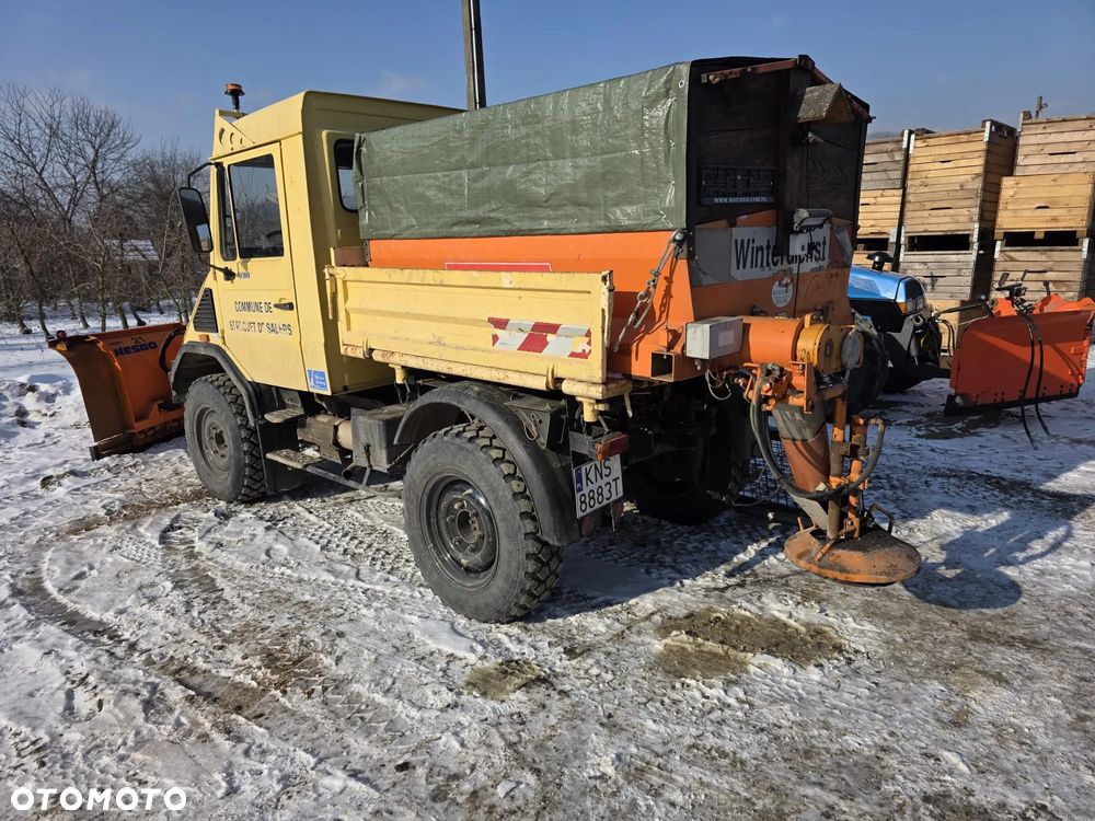 Mercedes-Benz UNIMOG - 6