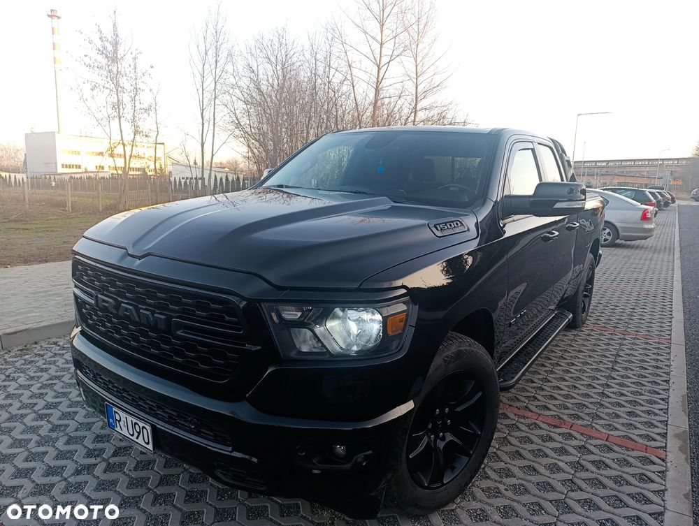 RAM 1500 Crew Cab Shortbed Bighorn - 2